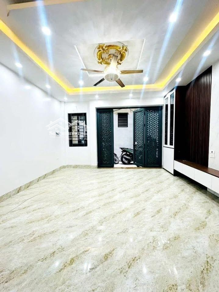 Bán Nhà Riêng Ngõ 28 Tứ Liên, Tây Hồ Gần Cầu Tứ Liên. 37M2, Lô Góc, 5 Tầng Thang Máy. Giá Bán 8,7 Tỷ
