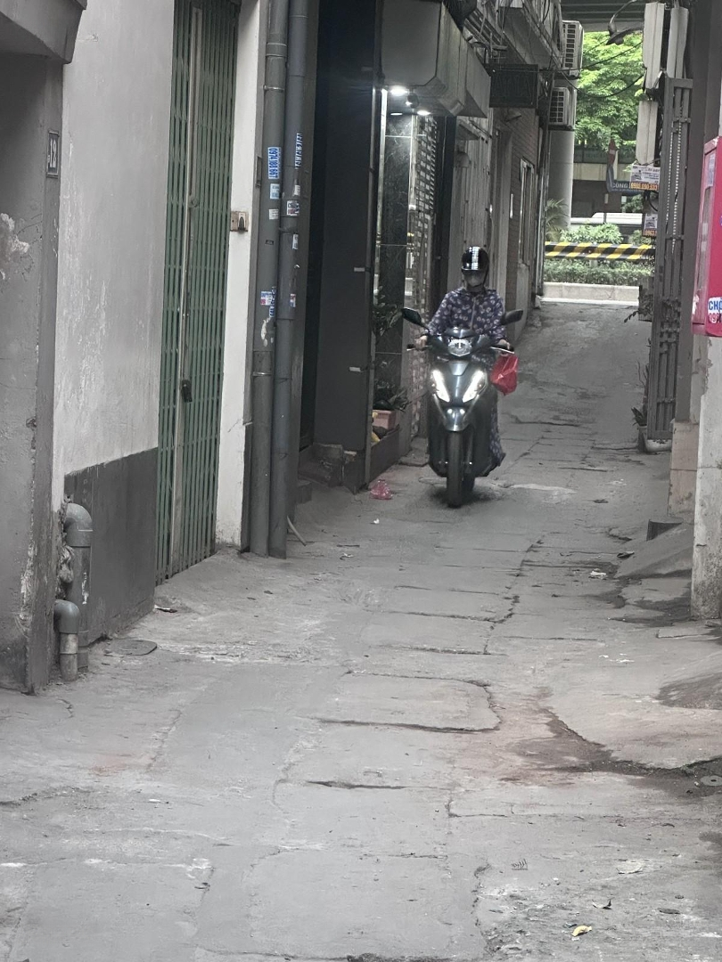 Bán Đất Tặng Nhà 3 Tầng Phố Lạc Long Quân , Tây Hồ 115M Giá Bán 16,5 Tỷ Ô Tô Cách Nhà 20M : 0343343353