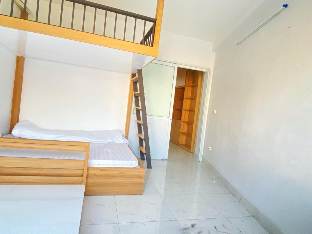Bán Nhà Giáp Nhất.50M2.Mt 5M.full Nội Thất.9 Phòng Khép Kín.cho Thuê Full.doanh Thu 45 Triệu/Tháng