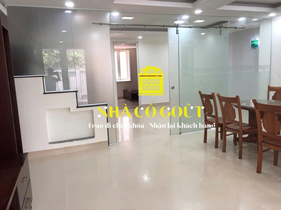 Cho Thuê Nhà An Phú -Q2
Dt : 6X20 ( Nở Hậu 7,5M) Hầm, Trệt, 2 Lầu Gía Thuê : 44 Triệu