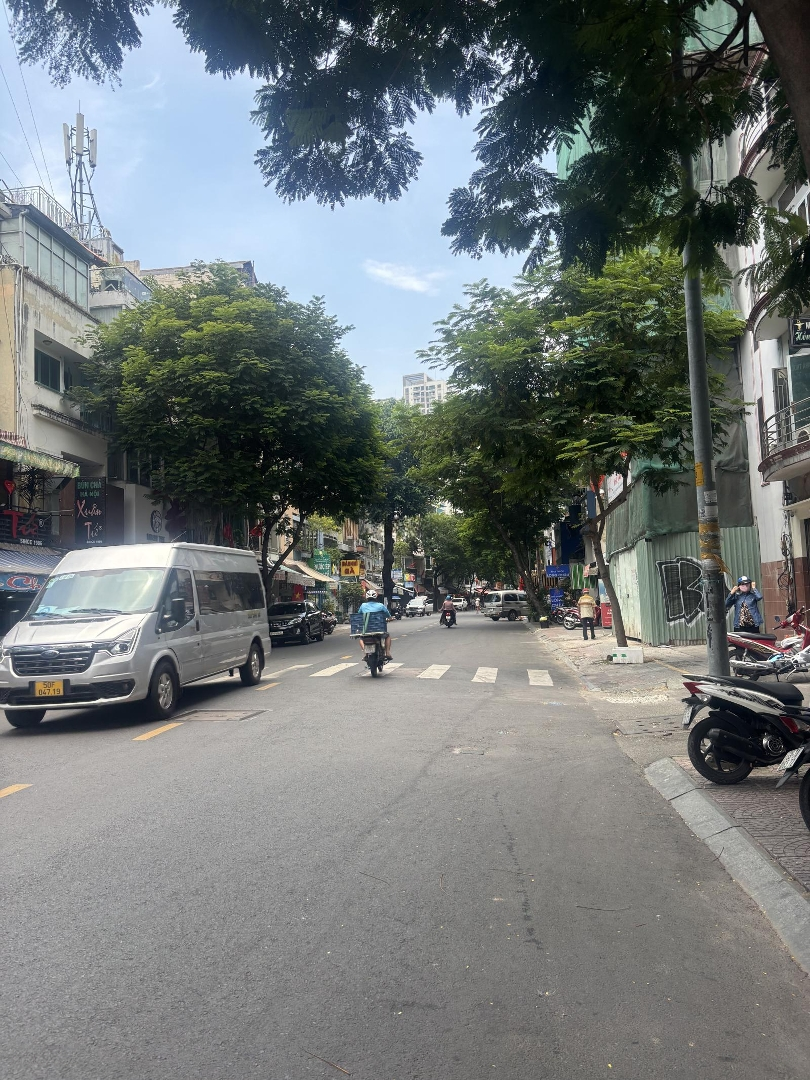 Bán Nr 36M2, 4 Phòng Ngủ 5 Vệ Sinh Tại Trần Hưng Đạo Cầu Kho,Ngay Bộ Công An,Quận 1,Giá Nhỉnh 7 Tỷ Bao Hiếm