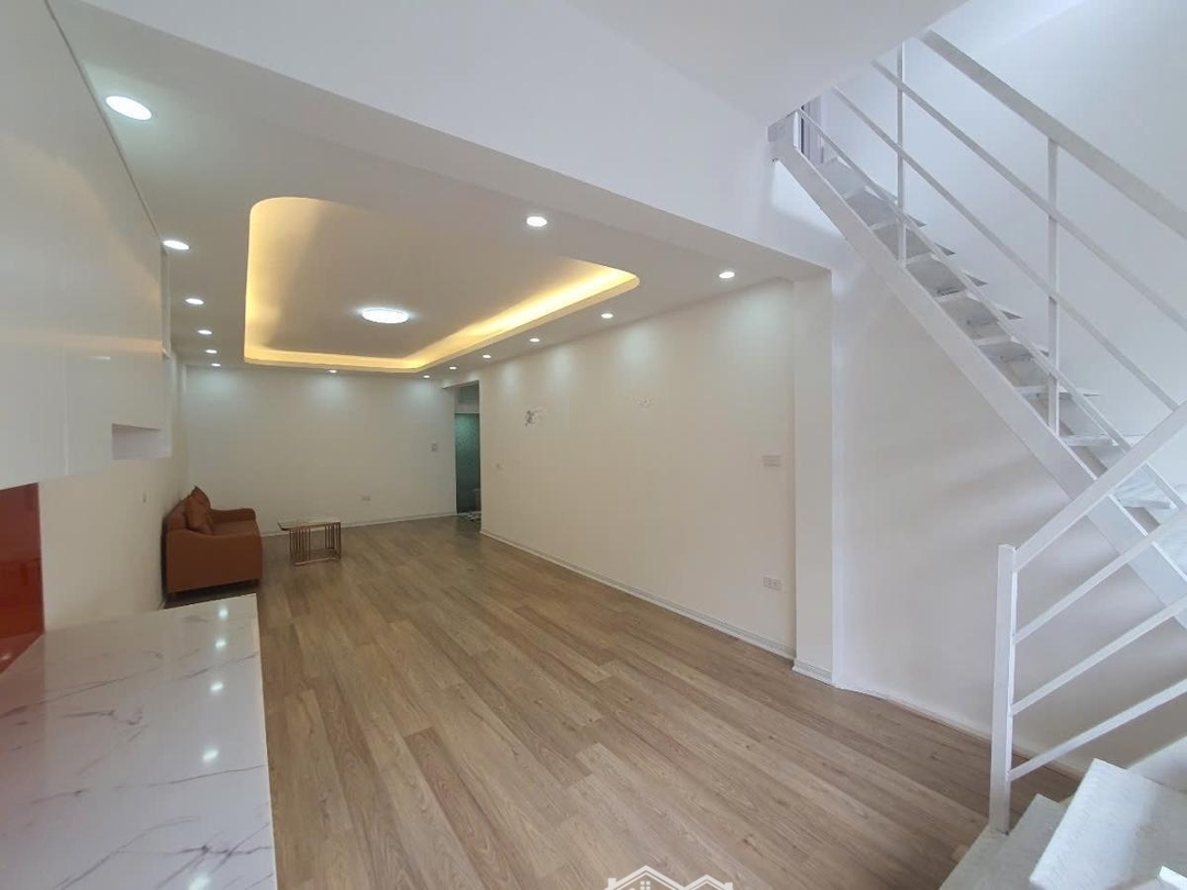 Hot! Bán Tập Thể Mặt Phố Trường Chinh, Đống Đa, 60M, 2 Ngủ, 2 Vệ Sinh, Nhà Đẹp Siêu Thoáng Ở Luôn