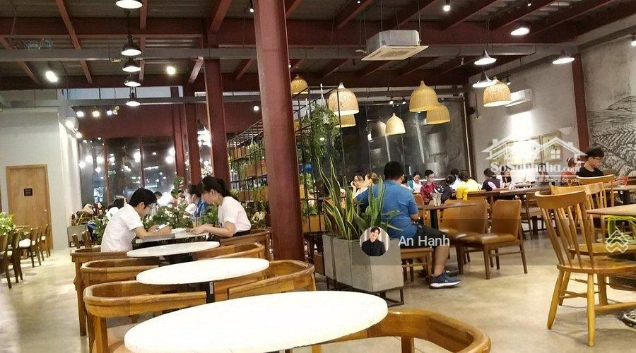 Giá Tốt! Góc 2 Mặt Tiền Huỳnh Văn Bánh, Phú Nhuận -Diện Tích16 X 13(183M2) Hđ Thuê 210 Triệu - Giá Bán 45 Tỷ