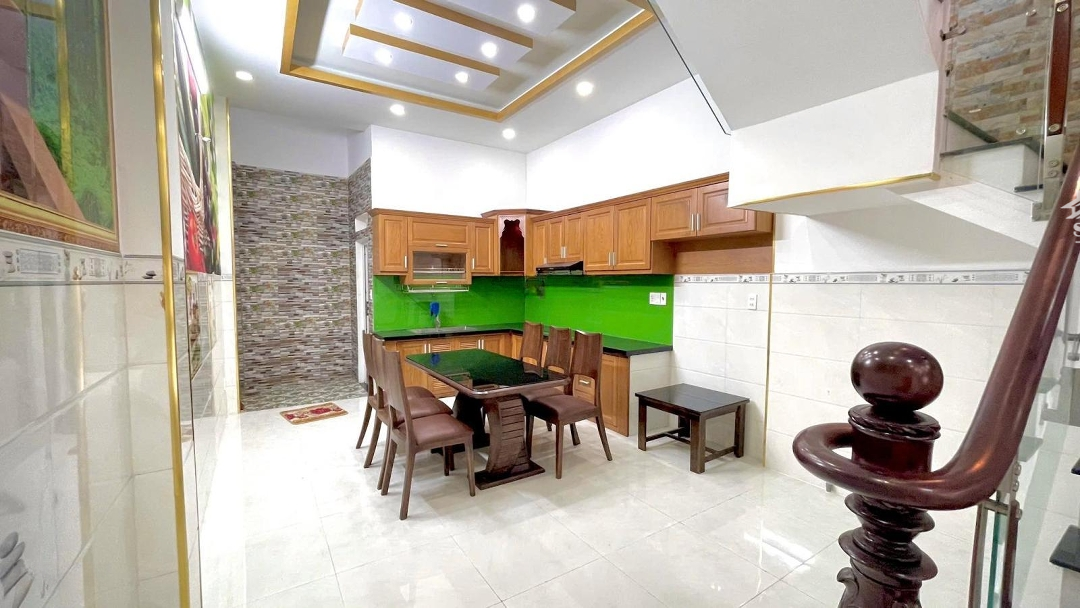 Bán Nhà 4 Tầng 4*15M Hẻm 5M Thông Cách 2 Căn Ramặt Tiềntch 05 Kế Bên Hiệp Thành City