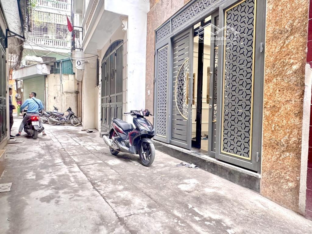 Bán Nhà Riêng Tại Định Công Hạ, 10,5 Tỷ, 44,5 M2, 4 Phòng Ngủ 5 Vệ Sinh 6 Tầng- Tầm Tiền Hiếm Ko Coa Căn Thứ 2