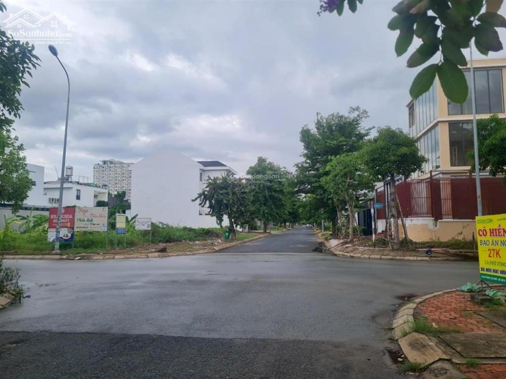 Chủ cần bán gấp lô đất nền KDC Nam Long, P. Phước Long B, TP Thủ Đức giá chỉ từ 7,7 tỷ LH: 0914,920,202