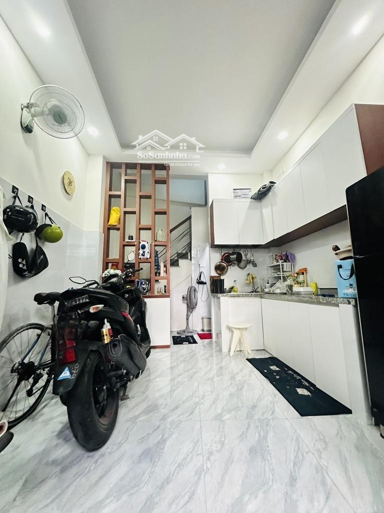 Bán Nhà Nguyễn Khoái Quận 4 - 4 Tầng Đúc Thật - 24M2 - Chỉ 3 Tỷ - Sát Hẻm Ôtô