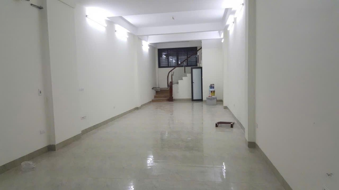 "Gà Đẻ Trứng Vàng" Lệ Mật - Ngõ Kinh Doanh Tải Tránh - Nhà 4 Tầng Thông Sàn