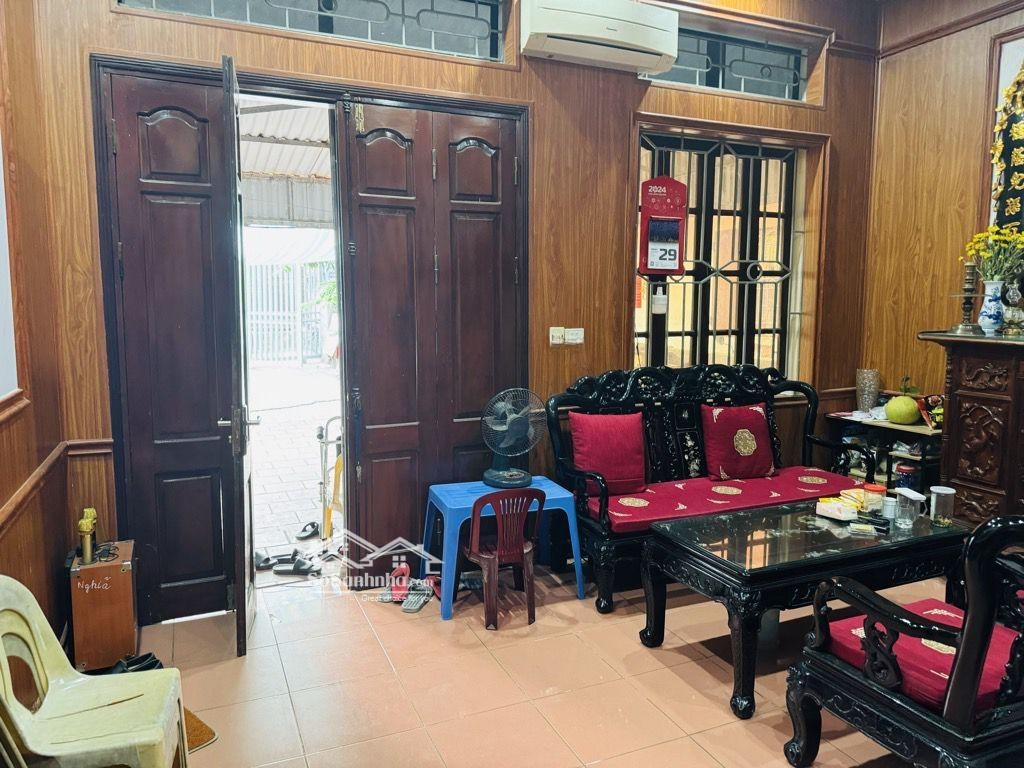 Hot! Bán Nhà Tại Nhật Tảo, 13,55 Tỷ, 84,2M2, 3 Tầng, Pháp Lý Đầy Đủ, Oto Đỗ Trong Nhà Luôn