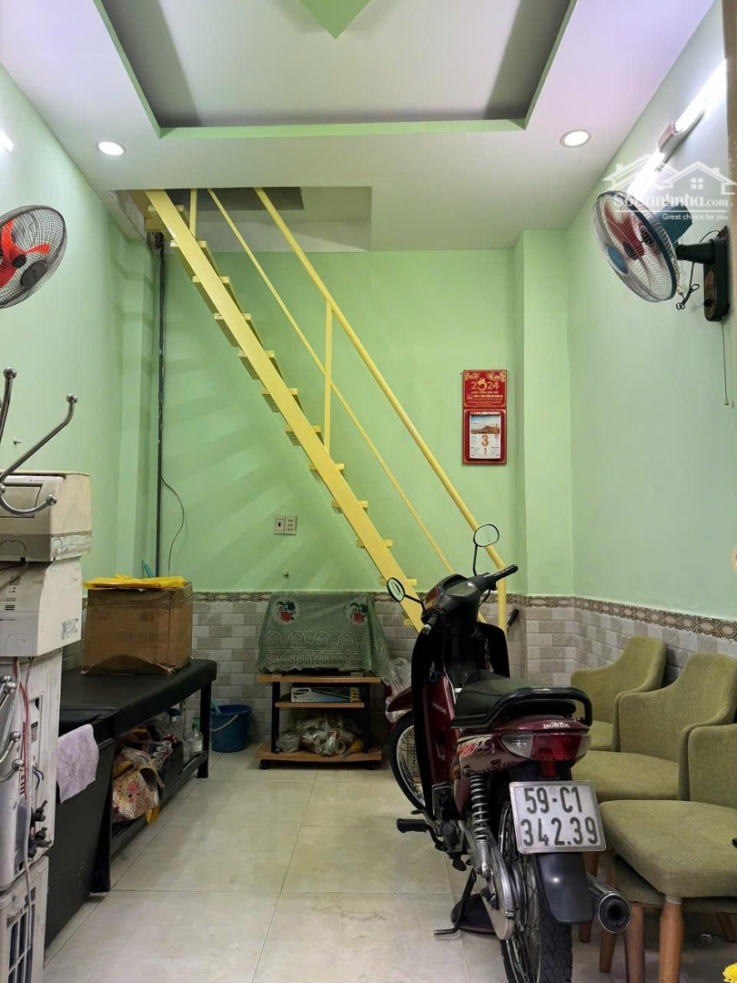 Bán Nhà Riêng Tại Tôn Đản, Quận 4, Hcm !