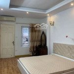 Bán Nhà Khu vực phố Bồ Đề , 51m2 x 5 tầng,Vị trí đẹp,Nhà xây chắc chắn