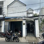 Nhà Mặt Tiền 2 PN, 3 WC, Có Sân - Phan Văn Hớn - Nguyễn Ảnh Thủ - 4tr5