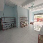 cho thuê nhà riêng giải phóng, 65 m2 x 3 tầng, gần hồ linh đàm, ngõ rộng oto đỗ cửa