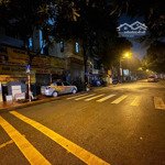 CHÍNH chủ bán nhà phố NGUYỄN CHÁNH TRẦN DUY HƯNG phân Lô đường rộng 8m