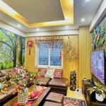 Bán căn hộ chung cư Việt Hưng-Long Biên-100m 3n2wc tầng trung-full đồ cao cấp-giá 3.35 tỷ (bao phí)