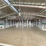 cho thuê kho xưởng mới kv: 14.200m2, x: 9.300m2, vp: 518m2, pccc tự động, kcn đức hòa long an