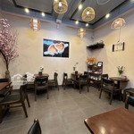 đẹp nhất đại la, sau nhà mặt phố, ngõ rộng ô tô, đang kinh doanh cafe, nhẹ nhàng 40tr/tháng