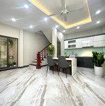 bán nhà kim ngưu, lô góc, 3 thoáng, ô tô đỗ cửa, 36m2*5t, mt 5,7m, giá 8,2 tỷ