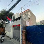 bán nhà trệt lầu gần đường Lê Hồng Phong, ngã ba cây điệp dĩ an