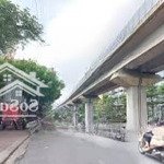 bán nhà mặt phố hào nam - đống đa -43m, kinh doanh , đuòng 2 làn ô tô . 16,8 tỷ .