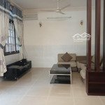 cho thuê villa 10*20 ở thảo điền,2 tầng - sân thượng,3pn 3wc - giá 35 triệu