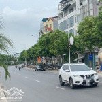 bán nhà phố hồng tiến - 104m giá 14,5 tỷ - nhà đẹp ngõ thông ô tô vào nhà