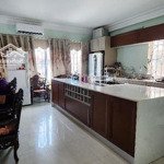 cc bán nhà 6t 105m2 mt 6m thang máy , tổng 13 phòng kk cho thuê ,giá đầu tư