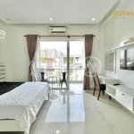 Căn hộ dịch vụ, siêu rộng có balcony lớn đón ánh sáng tốt 