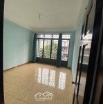 Cho thuê phòng trong nhà nguyên căn mt Nguyễn Văn Khối-p11-GV