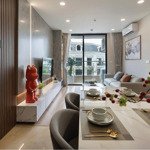 bán căn 70m2 full nội thất, bàn giao tháng 12. thanh toán 700tr