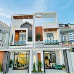 Bán căn góc Nguyễn Hữu Trí - Bình Chánh giá 1ty450 dt 81m2