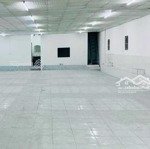 tìm kho sạch đẹp không bụi cho thuê nhà kho quận 7 dt 400m2 giá rẻ