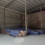 Thuê kho xưởng Quận 7 DT 600m2 vách tường xây xe cont không cấm giờ