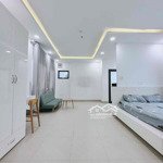 cho thuê căn hộ phòng ngủ tách bếp, ban công( 60m2), có thang máy