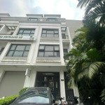 bán gấp shophouse vinhome gardenia hàm nghi 135m2, 5 tầng, 30 tỷ, lh 0983834268