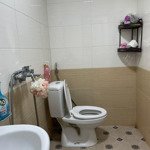 chỉ 3,5 tỷ có ngay căn hộ tập thể tầng 3 , phố tây kết , 2pn/2wc oto đậu cầu thang, hai bà víp