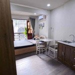 Phòng trọ cho thuê, 30m2, cửa sổ ngay Nguyễn Gia Trí, P25, Bình Thạnh