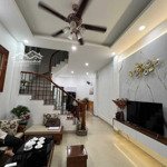 bán nhà phố vip hoàng ngân, ngõ thông rộng, 39m2 xây 5 tầng, nội thất đẹp, nhà mới giá 7,5tỷ