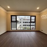 Cho thuê sàn VP Thủ Thiêm LakeView 121m2/25tr, có sẵn 3 phòng, 2WC