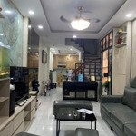 nhà đẹp ở ngay lương thế vinh, nam từ liêm, 32m2 nhỉnh 4 tỷ, phân lô cán bộ, 1 nhà ra phố.