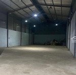 cho thuê kho - xưởng (như hình) dt: 11x35m = 370m2 có điện 3fa - văn phòng 20m đường