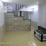 Cho thuê nhà 4x14m, 2PN 2WC giá 12tr Lê Quang Định