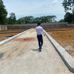 chủ nhà nhờ đăng bán mảnh đất 100m2 - lô góc - 2 ô tô tránh - giá rẻ - sẵn sổ sang tên