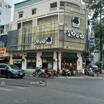 ngay chợ bến thành! góc 2 mt lê lai - bến thành, q. 1. dt: 10x15m - 3 tầng - hđt: 170tr. giá 49 tỷ