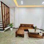 Cho thuê nhà riêng 5 tầng 35m2 Nguyễn Văn Cừ, Gia thụy, Long Biên. Giá: 14 triệu/tháng. LH: 0946 204 597