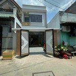 bán nhà giảm lỗ thu hồi vốn gần hội trường đông hoà dĩ an bd