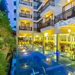 cần bán khách sạn view sông ngay trung tâm phố cổ hội an, dt hơn 2000m2 - lh 0935 433 711