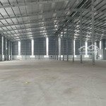 xưởng cho thuê dt 1400m2 - 2240m2 giá 50k/m2 cần giuộc long an