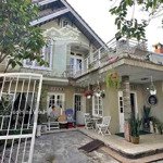 hạ 3 tỷ bán nhanh villa sân vườn 213m2 đậm chất đà lạt cách hồ xuân hương chỉ 1km giá 11,5 tỷ