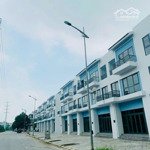 chính chủ bán căn shophouse foresa xuân phương mặt đường 40m.